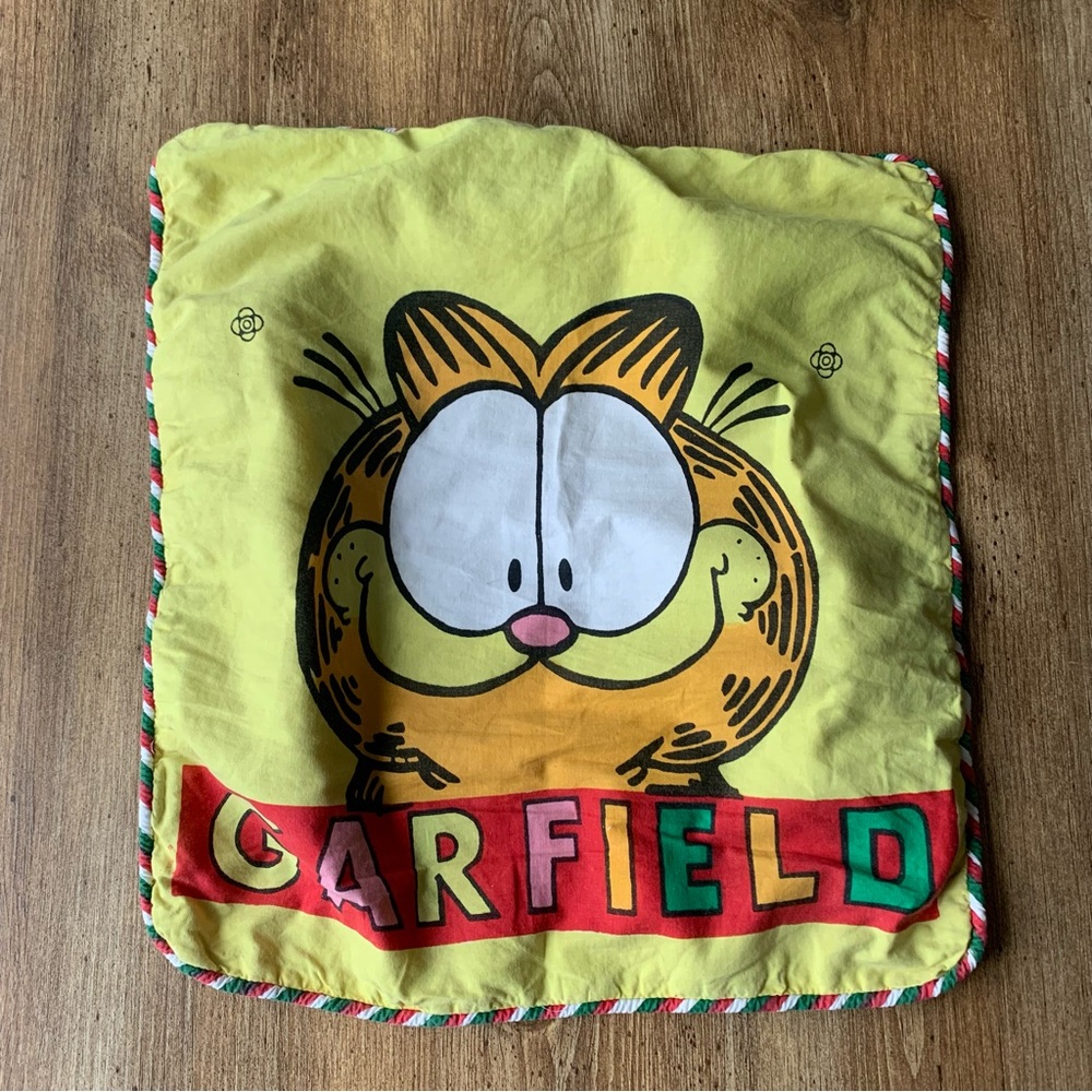 Vintage Garfield Cushion Cover